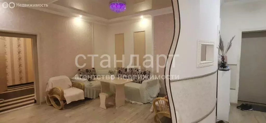 2-комнатная квартира: Ессентуки, Новопятигорская улица, 1/1 (98.6 м) - Фото 1
