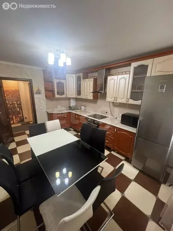 3-комнатная квартира: Тюмень, улица Прокопия Артамонова, 7 (74.6 м) - Фото 2
