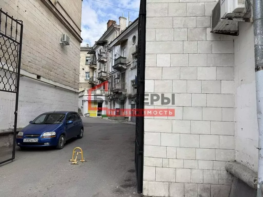 Помещение свободного назначения в Севастополь ул. Большая Морская, 33 ... - Фото 1