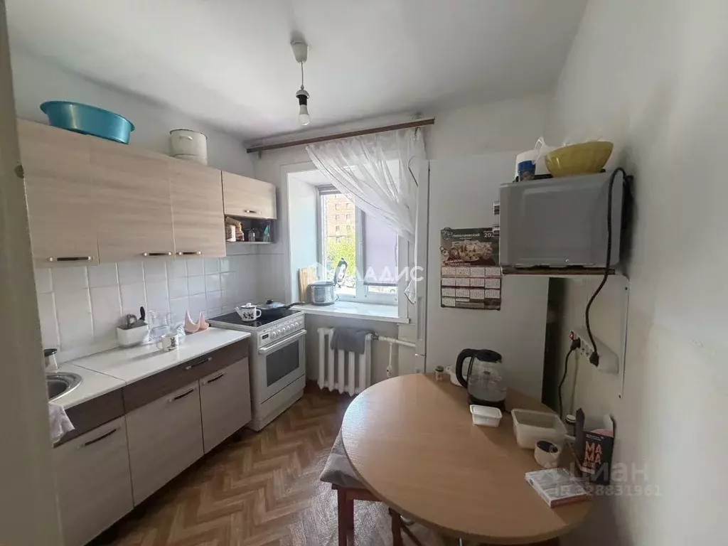 2-к кв. Бурятия, Улан-Удэ Октябрьская ул., 7 (41.6 м) - Фото 1