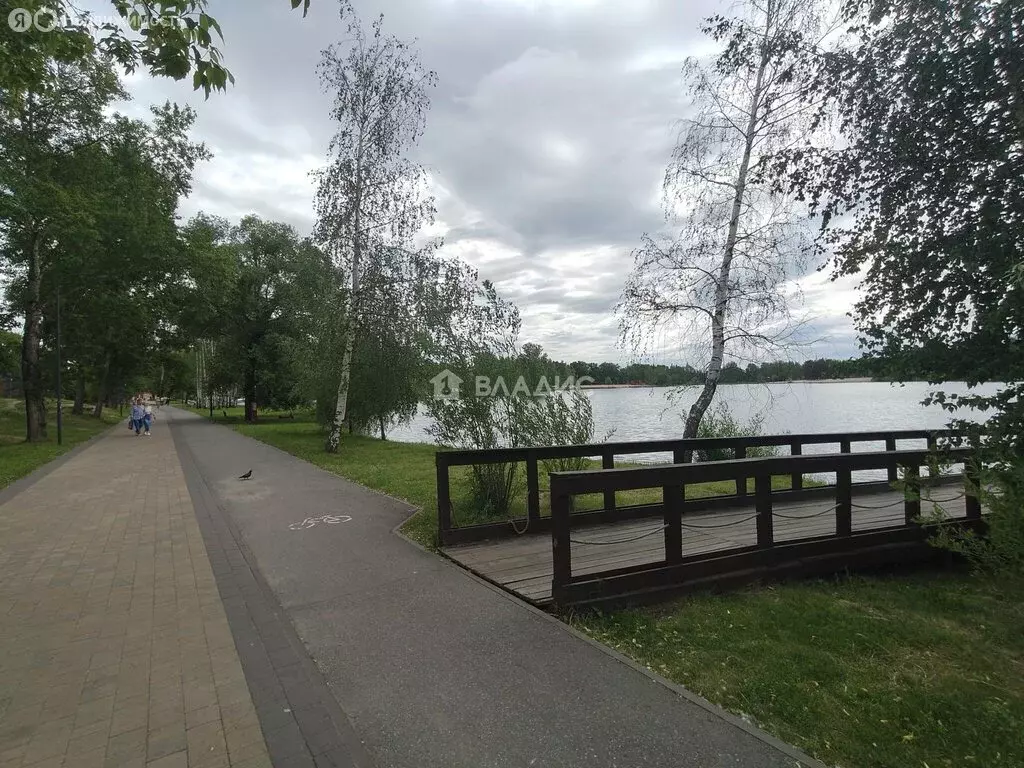 1к в 8-комнатной квартире (12.8 м) - Фото 2