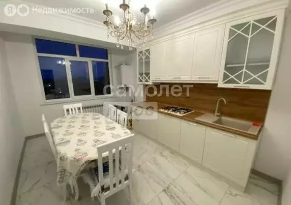 2-комнатная квартира: Кизилюрт, улица Гамзата Цадаса, 59Б (63 м) - Фото 1