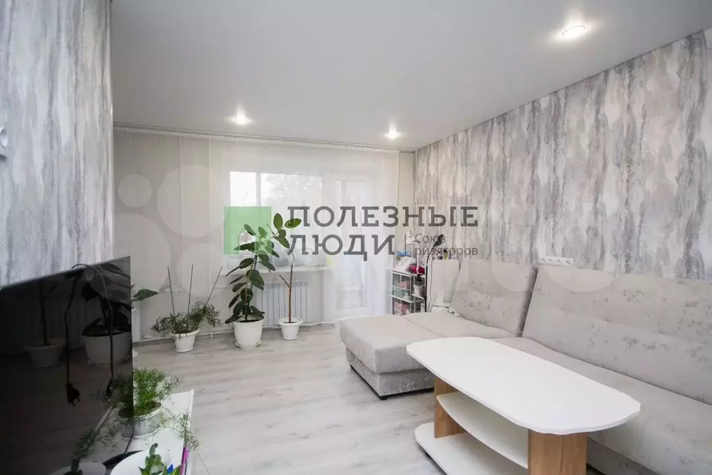 2-к. квартира, 45 м, 2/5 эт. - Фото 0