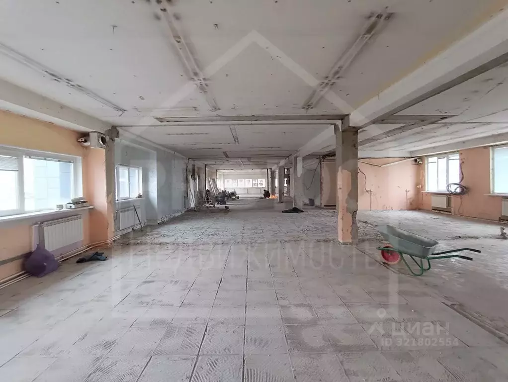 Помещение свободного назначения в Омская область, Омск бул. ... - Фото 1