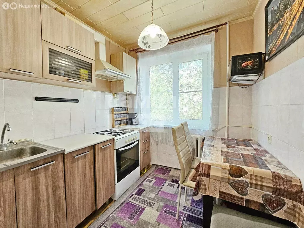 3-комнатная квартира: Рязань, улица Бирюзова, 14 (48 м) - Фото 0