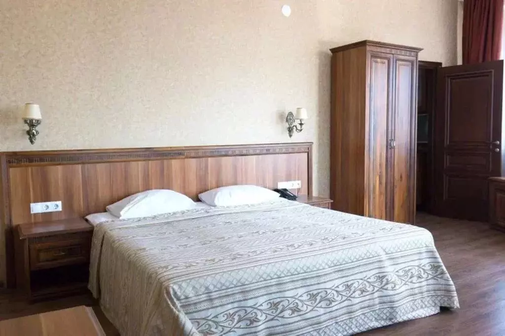 2-к кв. Краснодарский край, Сочи ул. Кирова, 23 (69.0 м) - Фото 0