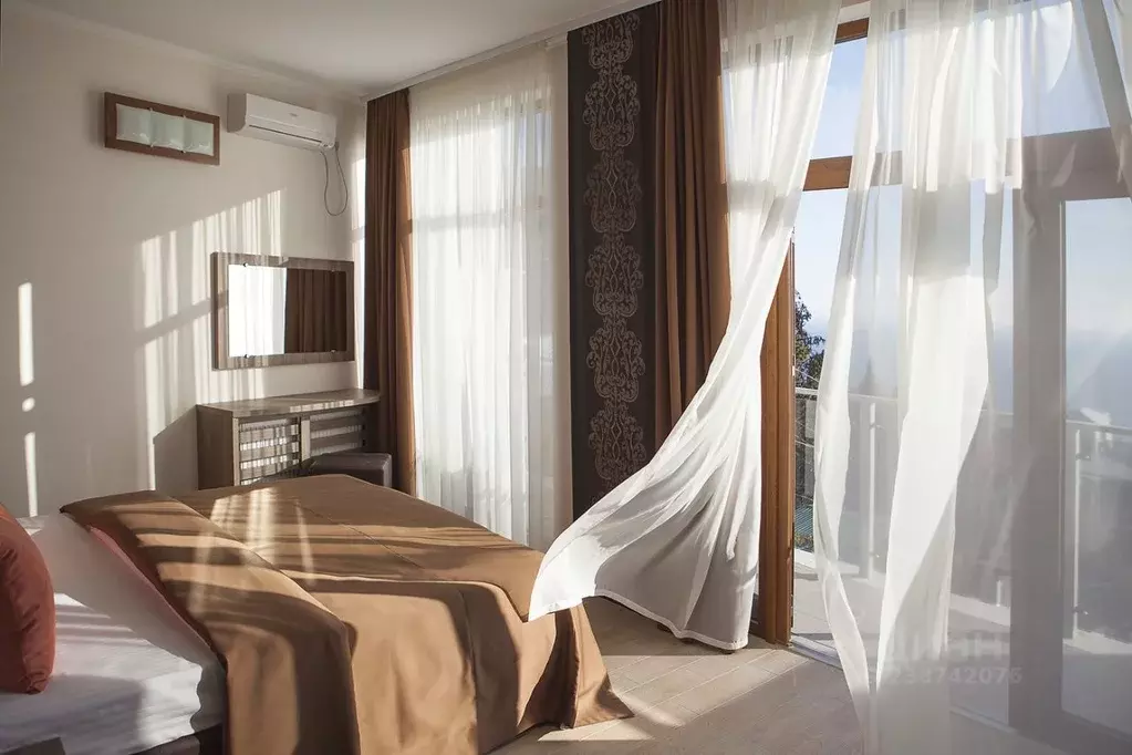 Дом в Крым, Ялта муниципальный округ, Парковое пгт  (350 м) - Фото 1