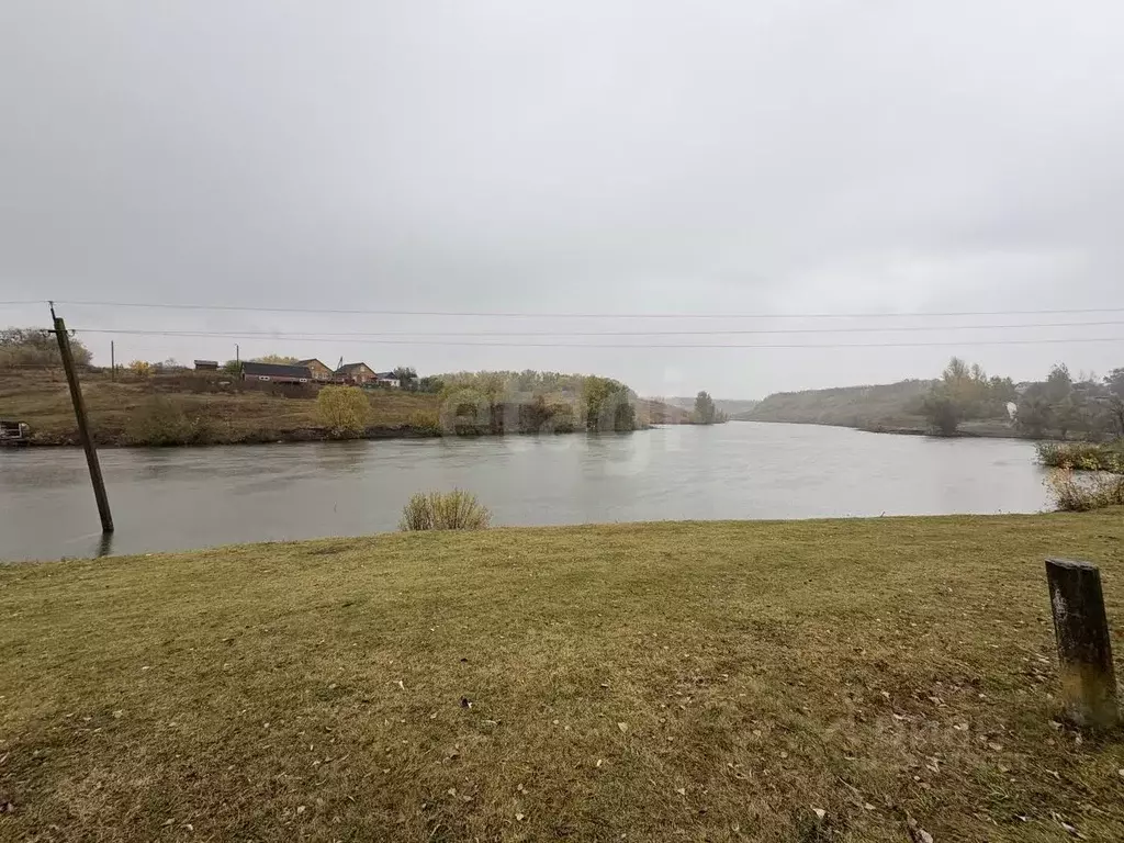 Дом в Белгородская область, Ивнянский район, с. Новенькое ул. ... - Фото 1