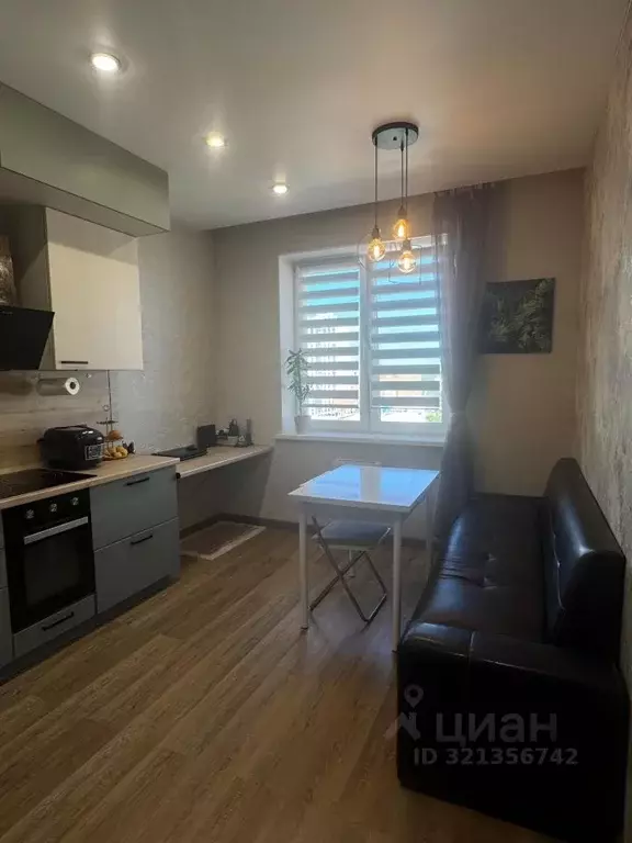 1-к кв. Свердловская область, Екатеринбург ул. Степана Разина, 122 ... - Фото 0