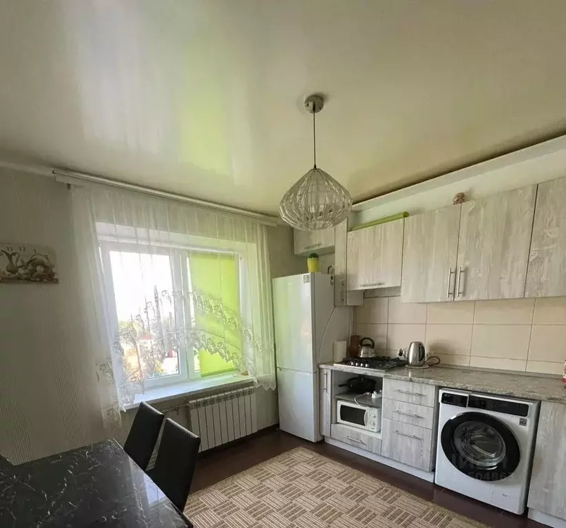1-к кв. Белгородская область, Шебекино ул. Ленина, 91А (51.0 м) - Фото 0