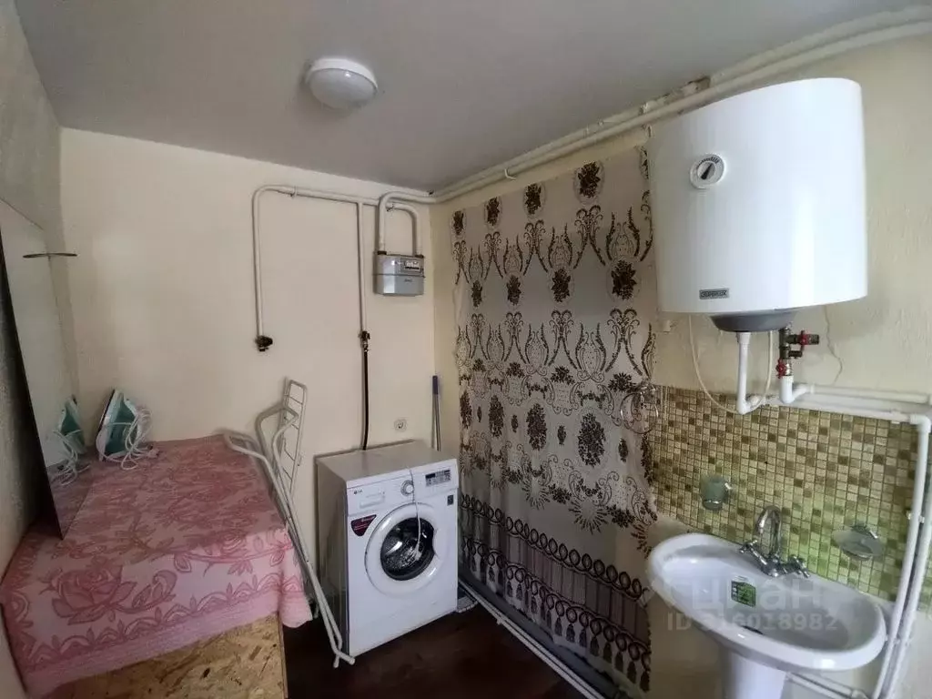 Дом в Краснодарский край, Приморско-Ахтарск ул. 4-го Ахтарского Полка, ... - Фото 1