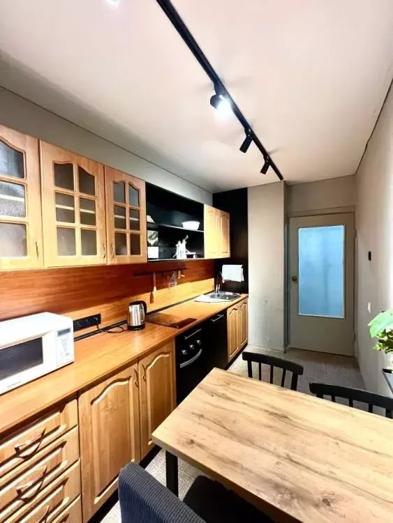 3-к кв. Иркутская область, Иркутск ул. Муравьева, 13 (67.1 м) - Фото 2