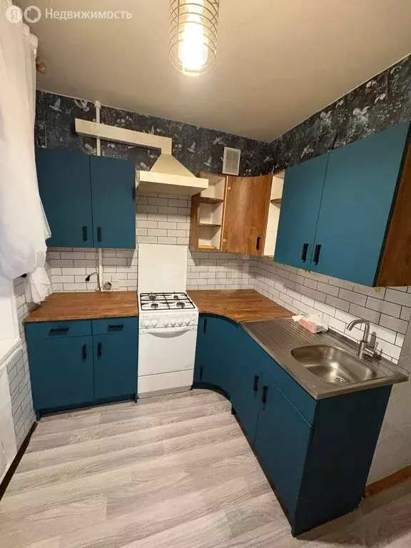 3-комнатная квартира: Лысьва, проспект Победы, 21 (62.5 м) - Фото 1