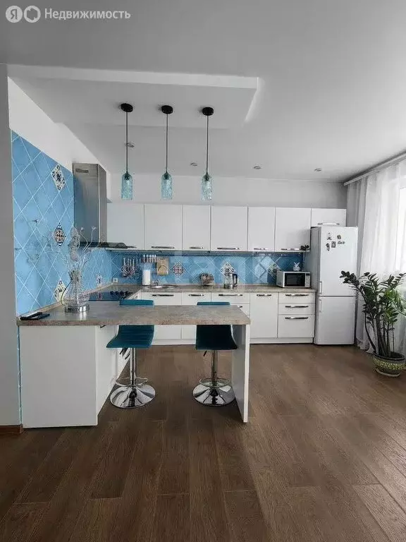 2-комнатная квартира: Иркутск, Профсоюзная улица, 10 (73 м) - Фото 1