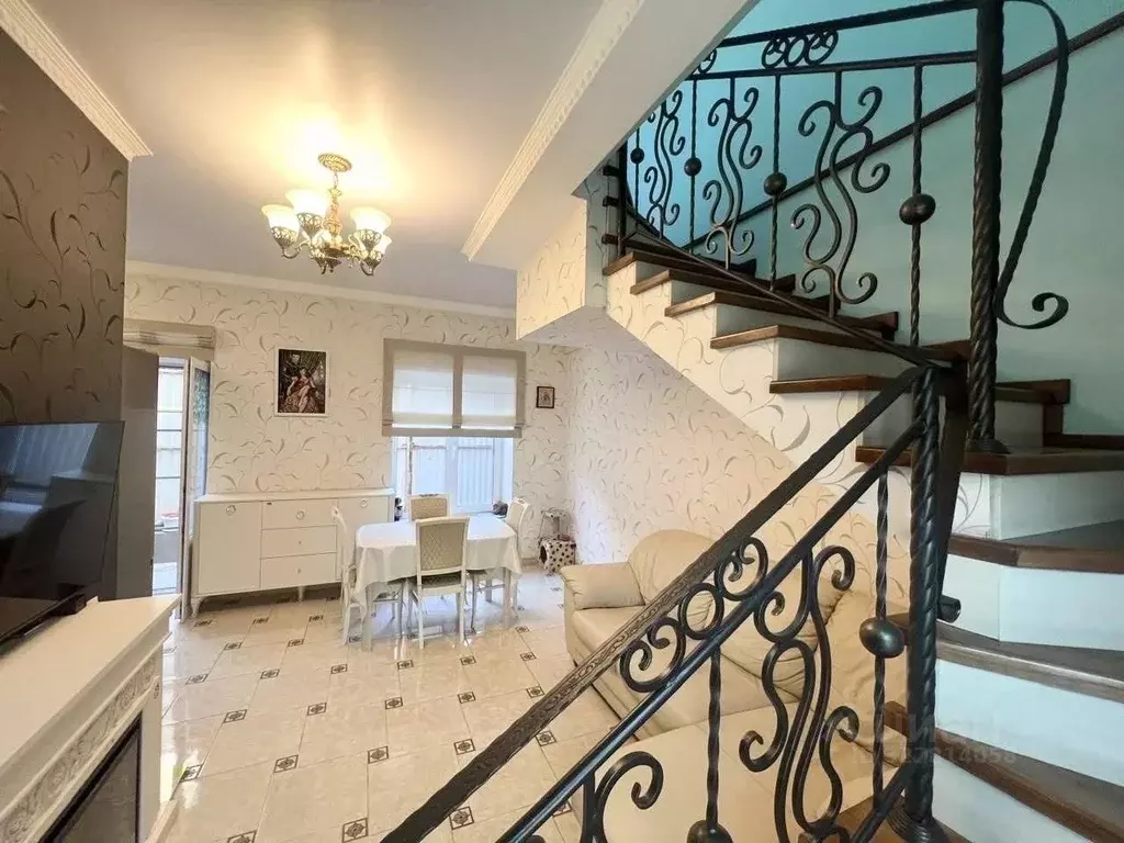 Таунхаус в Ростовская область, Ростов-на-Дону просп. Стачки, 300 (95 ... - Фото 1