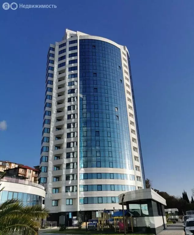 2-комнатная квартира: Сочи, улица Ленина, 298Б (90 м) - Фото 1