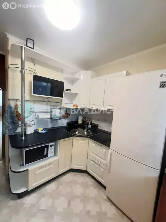 1-комнатная квартира: Тобольск, 7-й микрорайон, 36 (36 м) - Фото 0