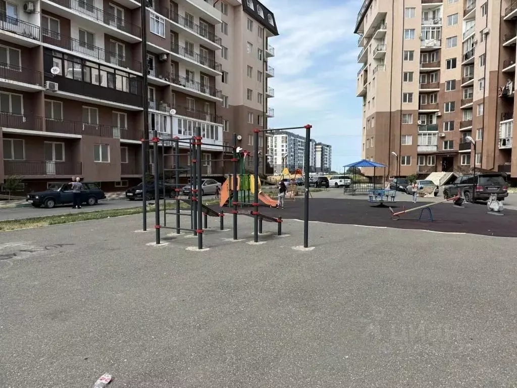 2-к кв. Дагестан, Махачкала ул. Гаджимагомедова, 5 (76.0 м) - Фото 1
