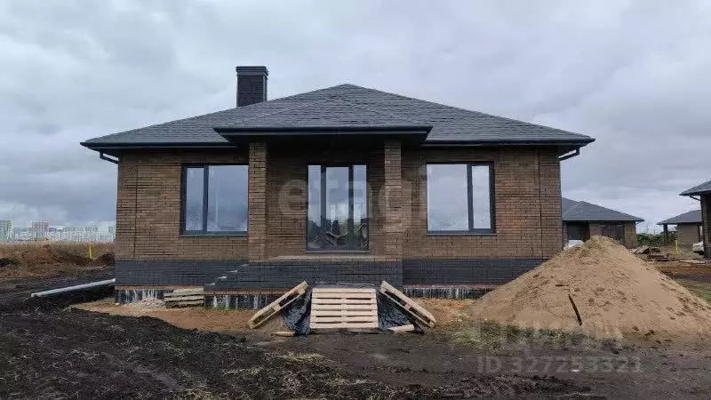 Дом в Татарстан, Тукаевский район, д. Азьмушкино, Пятый элемент кп ул. ... - Фото 1