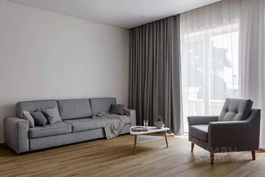 1-к кв. Астраханская область, Астрахань ул. Кирова, 12 (80.0 м) - Фото 1