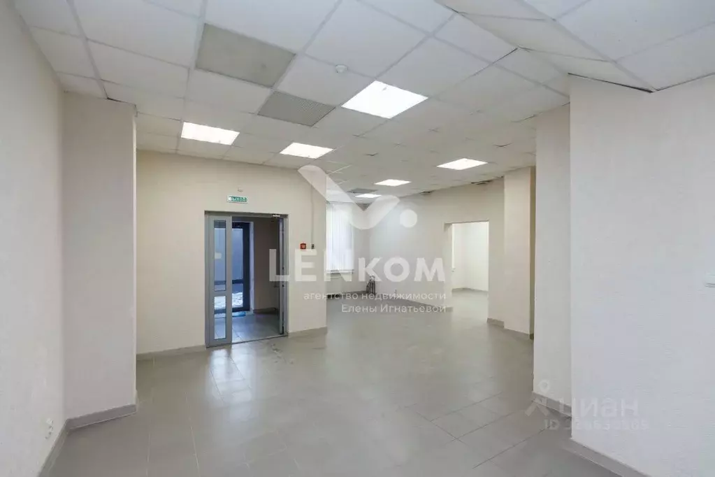 Помещение свободного назначения в Удмуртия, Ижевск ул. 40 лет ВЛКСМ, ... - Фото 1