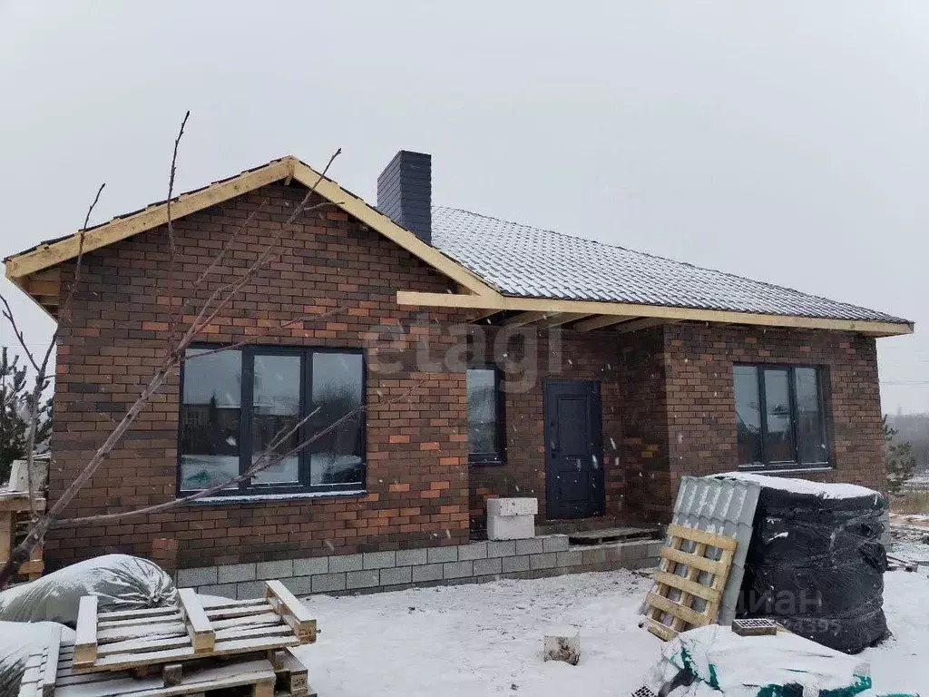 Дом в Белгородская область, Белгородский район, с. Стрелецкое ул. ... - Фото 1