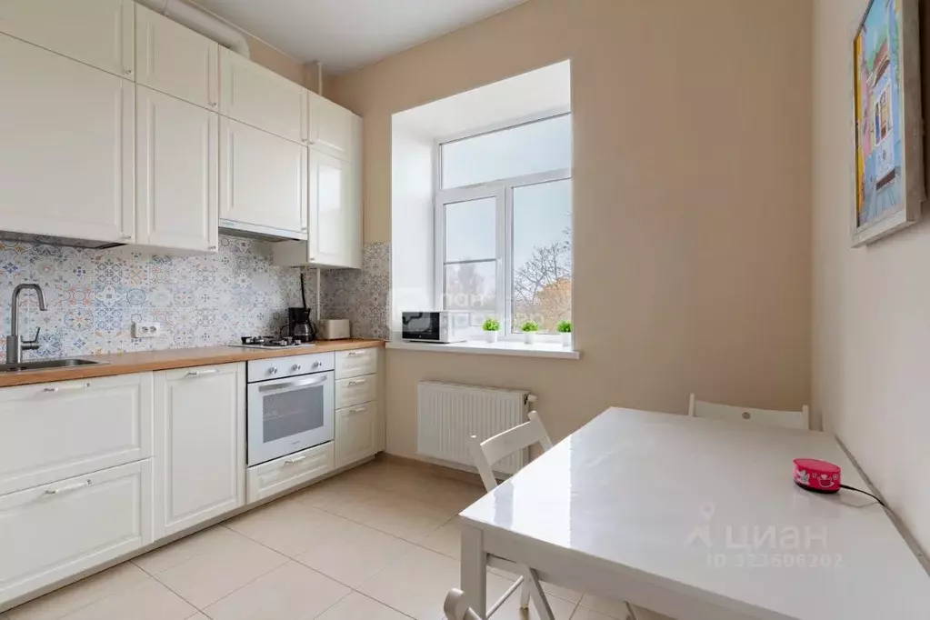 2-к кв. Санкт-Петербург, Санкт-Петербург, Кронштадт Красная ул., 8к1 ... - Фото 1