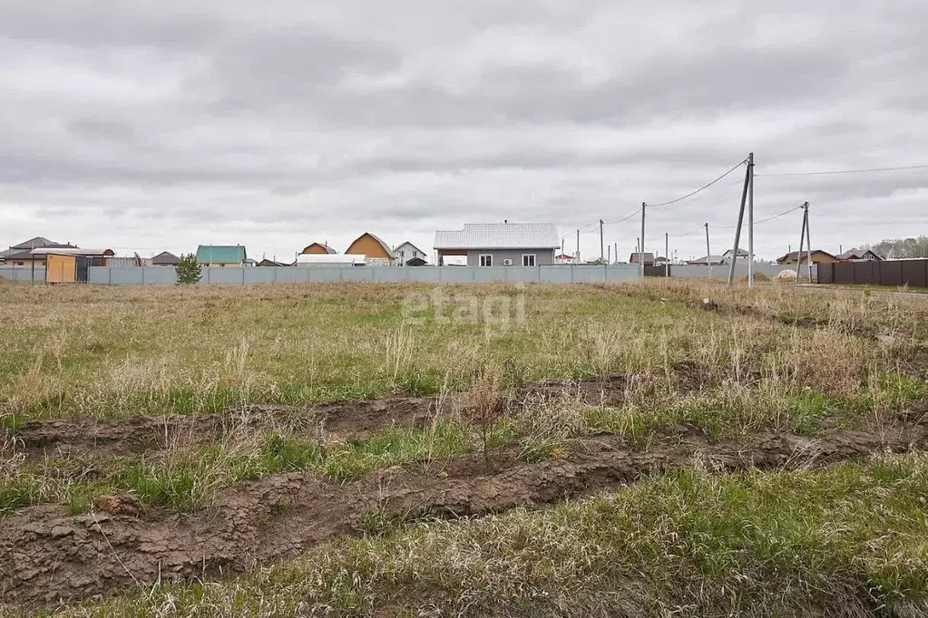 Участок в Тюменская область, Тюменский район, д. Ушакова, Канада кп  ... - Фото 0