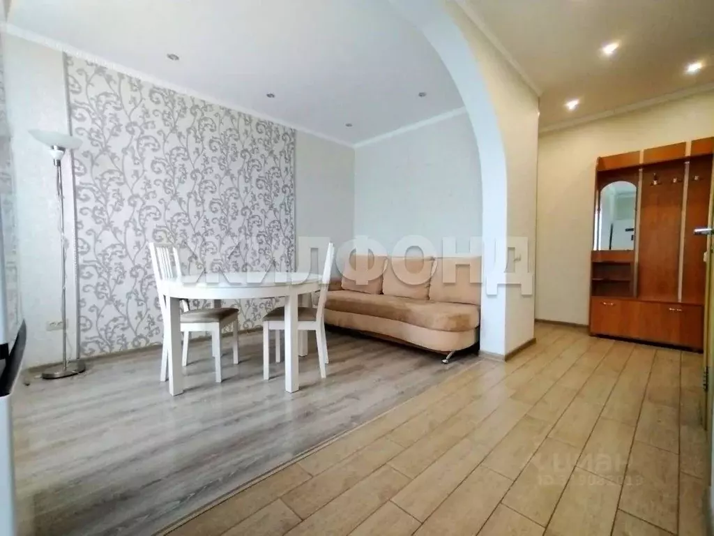 3-к кв. Новосибирская область, Болотное ул. Горького, 8 (56.5 м) - Фото 1