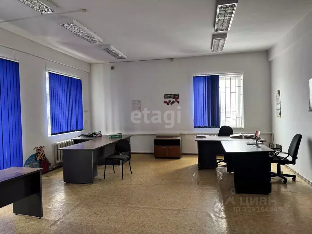 Помещение свободного назначения в Адыгея, Майкоп Курганная ул., 350 ... - Фото 2