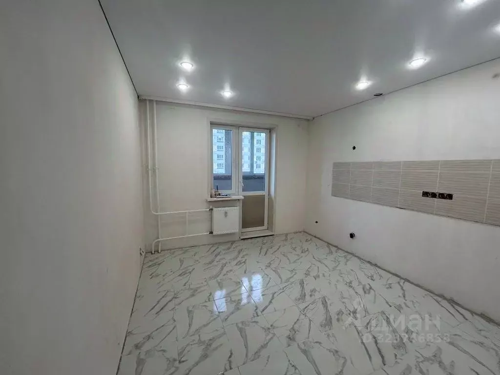 2-к кв. Оренбургская область, Оренбург ул. Юркина, 8 (57.5 м) - Фото 1