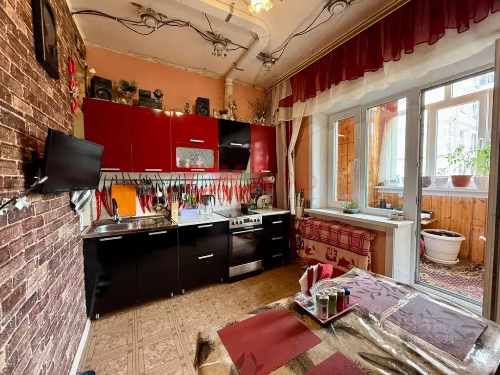 2-к кв. Саха (Якутия), Нерюнгри ул. Лужников, 3/1 (62.8 м) - Фото 0