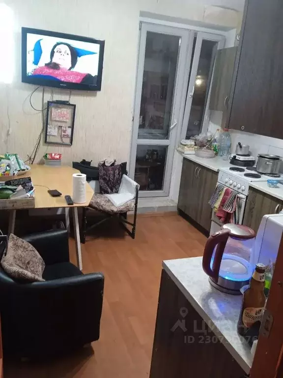 Комната Москва Синявинская ул., 11к15 - Фото 1