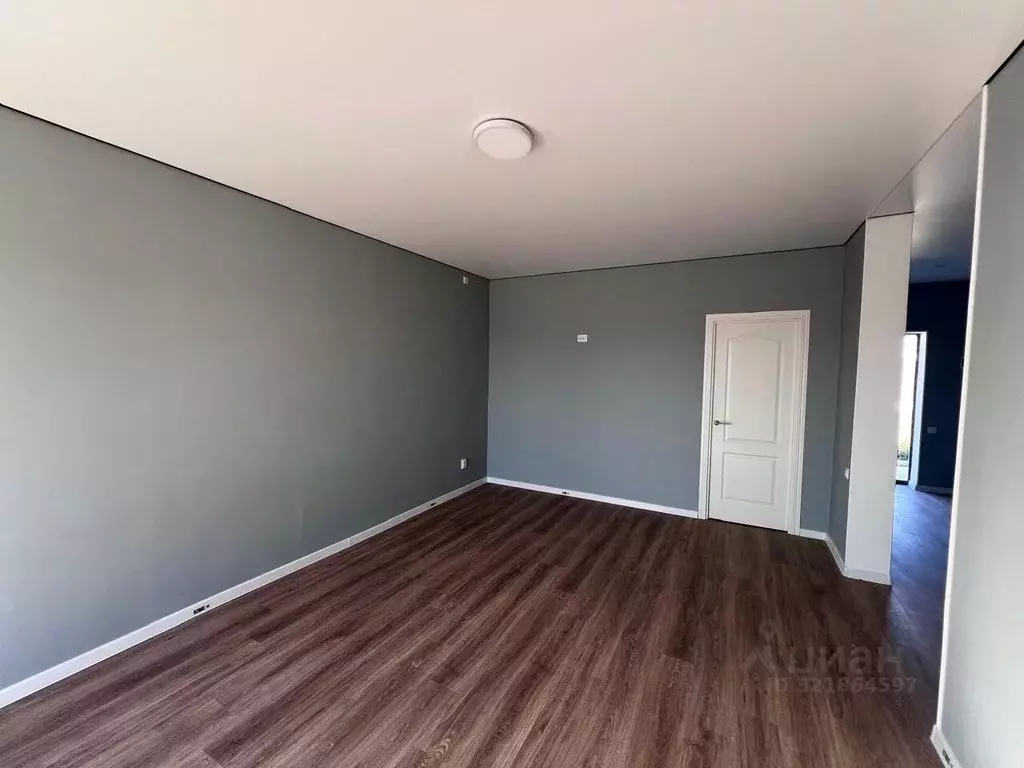 Дом в Краснодарский край, Темрюкский район, Ахтанизовское с/пос, пос. ... - Фото 1