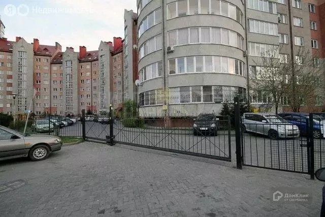 2-комнатная квартира: Калининград, улица Куйбышева, 100 (55.7 м) - Фото 1