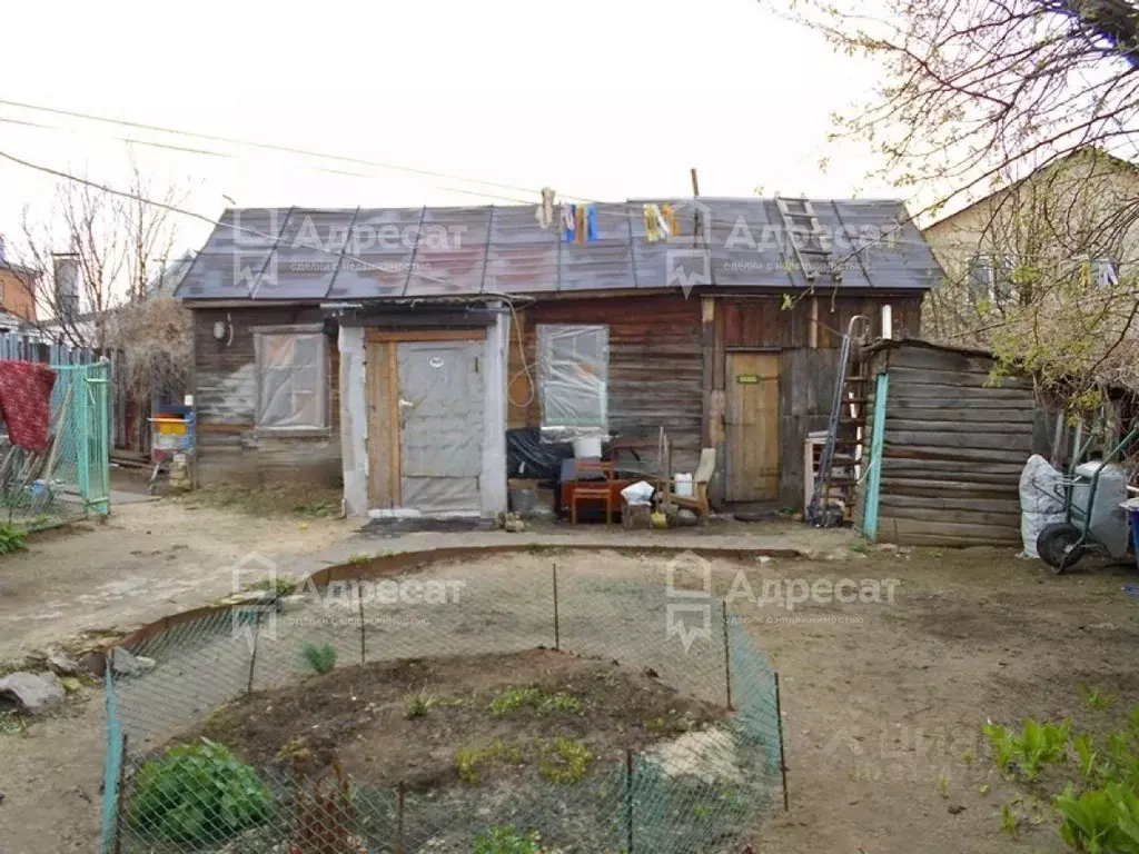 Дом в Волгоградская область, Волгоград ул. Антонина Дворжака (70 м) - Фото 0