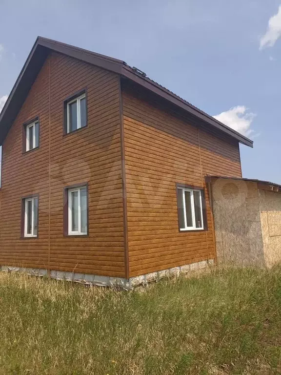 Дом 100 м на участке 10 сот. - Фото 1