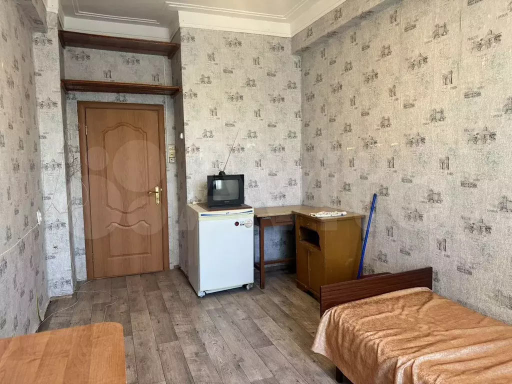Комната 13,4 м в 3-к., 5/5 эт. - Фото 1