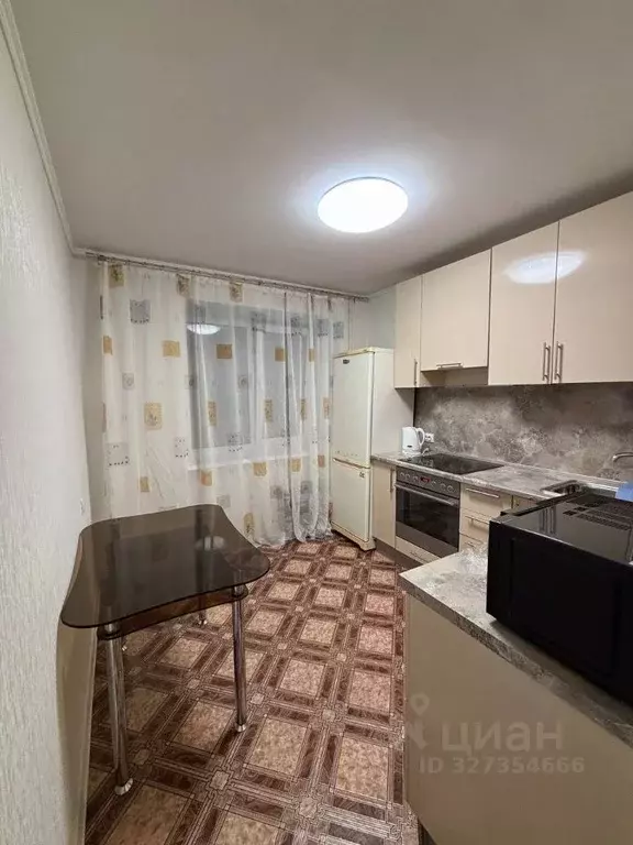 1-к кв. Самарская область, Тольятти 16-й кв-л, бул. Цветной, 10 (42.0 ... - Фото 0