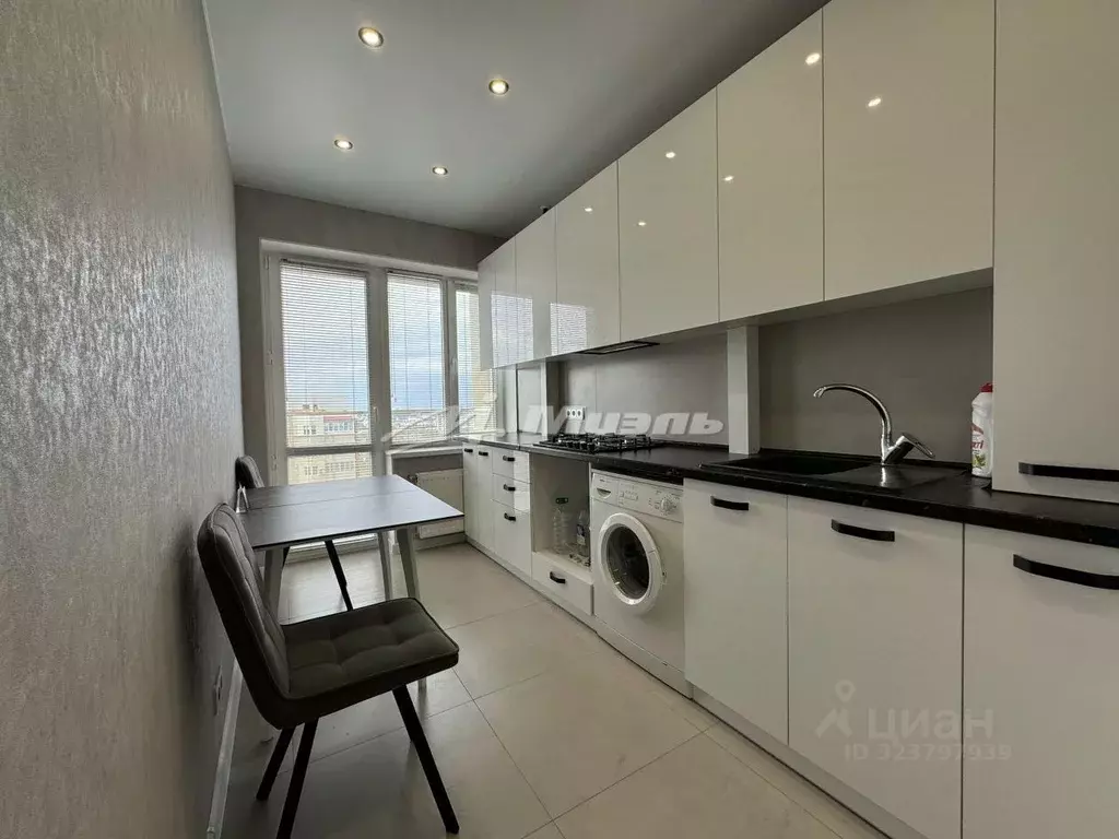 1-к кв. Крым, Симферополь ул. Балаклавская, 73В (33.8 м) - Фото 1