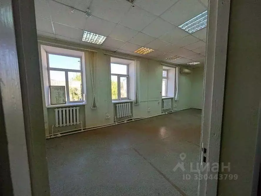 Офис в Башкортостан, Чекмагушевский сельсовет, с. Чекмагуш ул. Ленина, ... - Фото 1