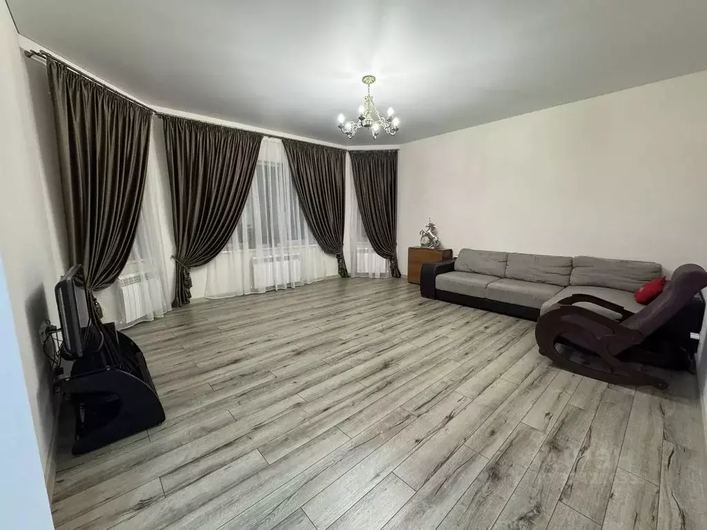 Дом в Калужская область, Калуга городской округ, д. Чижовка 67 (170 м) - Фото 1