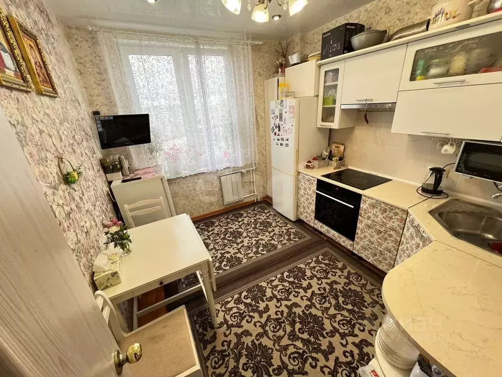 2-к кв. Свердловская область, Екатеринбург ул. 8 Марта, 194 (63.9 м) - Фото 0