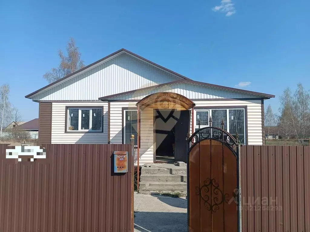 Дом в Белгородская область, Старооскольский городской округ, с. ... - Фото 1