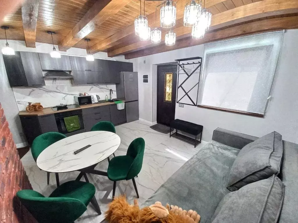 Дом в Крым, Евпатория ул. Володарского, 5 (50 м) - Фото 1
