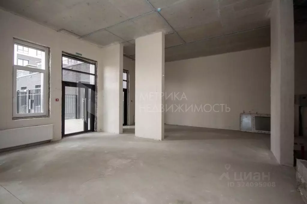 Помещение свободного назначения в Тюменская область, Тюмень ул. ... - Фото 1