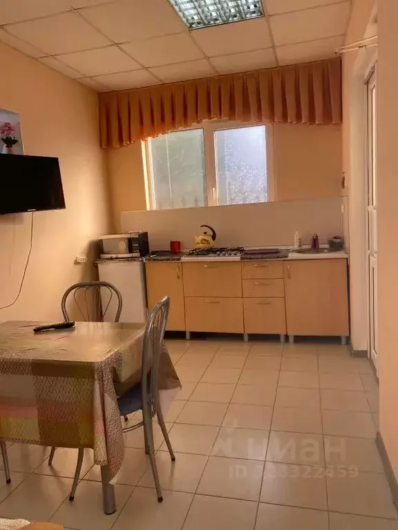 Дом в Краснодарский край, Геленджик ул. Красных Партизан, 23 (50 м) - Фото 1