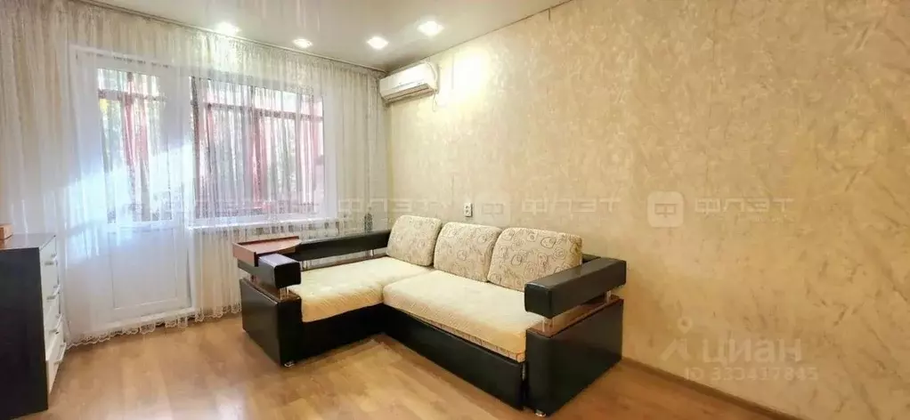 1-к кв. Татарстан, Казань ул. Братьев Касимовых, 10 (30.0 м) - Фото 2