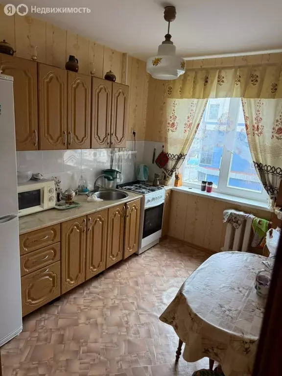 3-комнатная квартира: Чебоксары, улица 50 лет Октября, 13к1 (65 м) - Фото 1