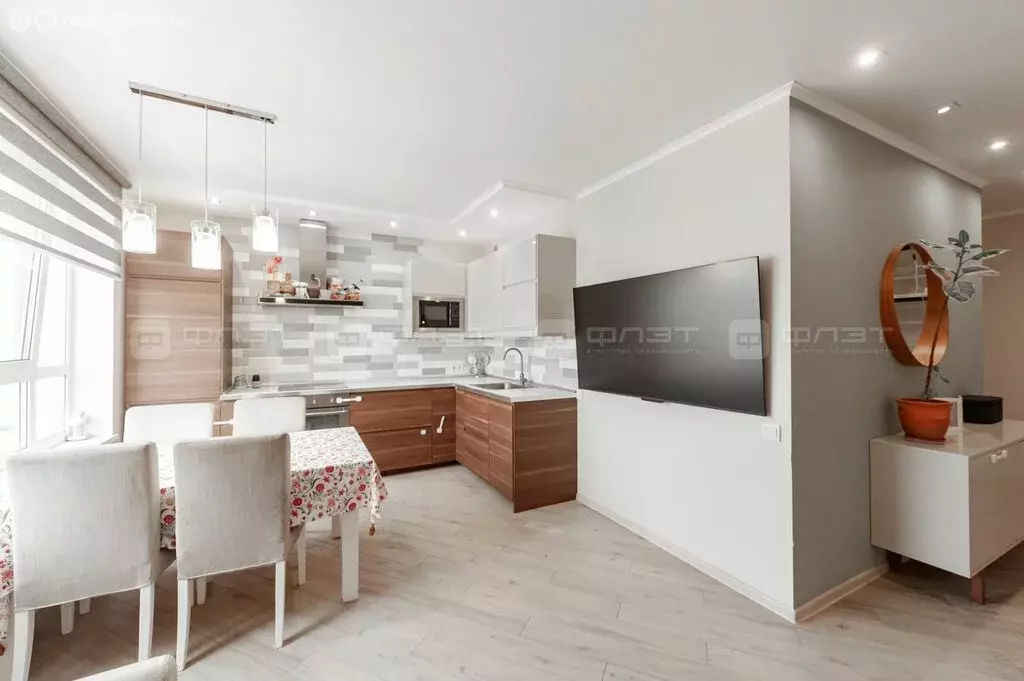 2-комнатная квартира: Казань, улица Кул Гали, 7Б (80.3 м) - Фото 1